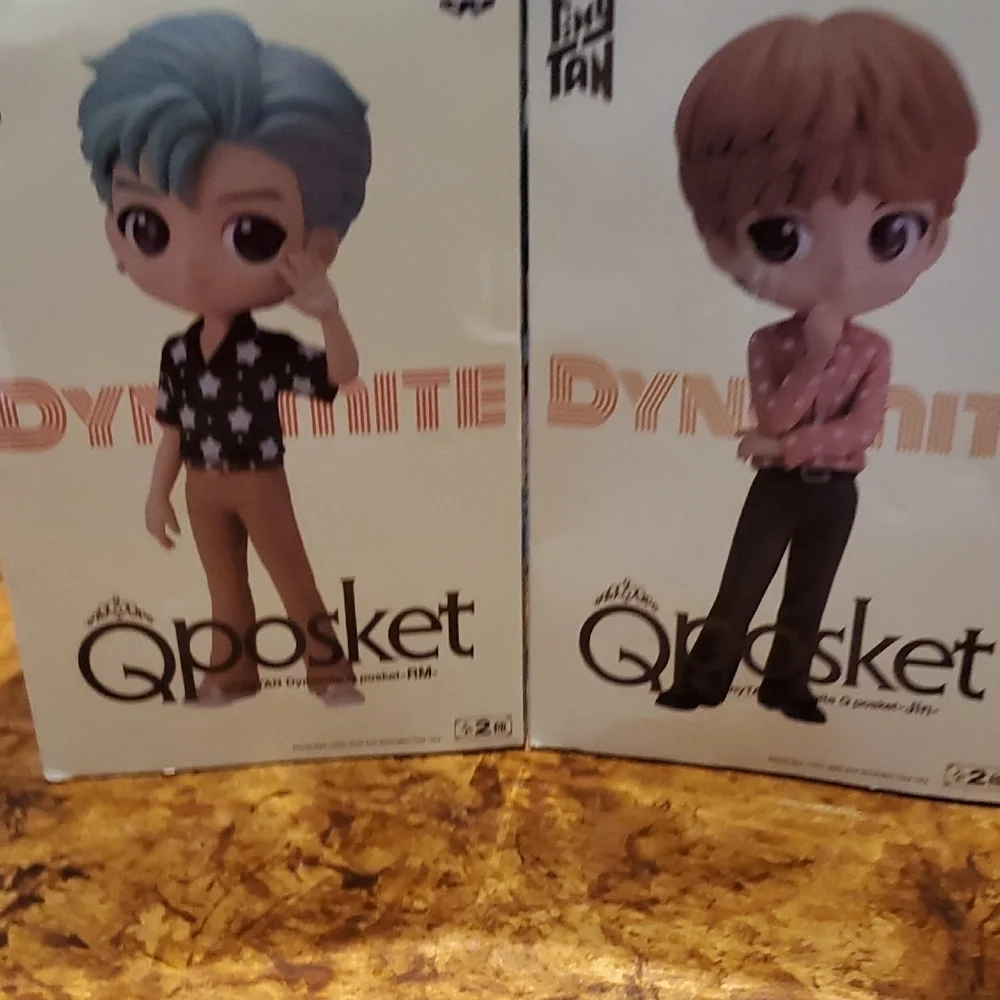 TinyTAN Qposket Dynamite Figures